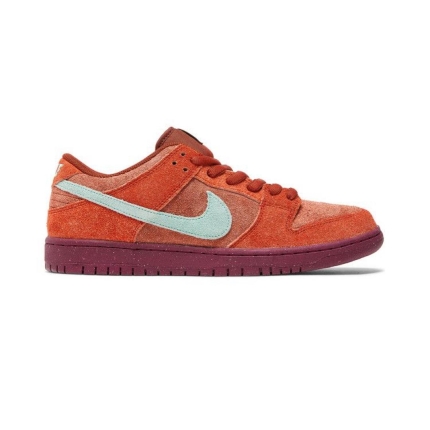 Dunk Low SB 'Mystic Red'