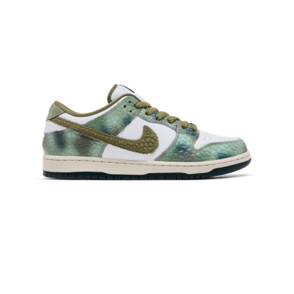 Alexis Sablone x Dunk Low SB Cameleon